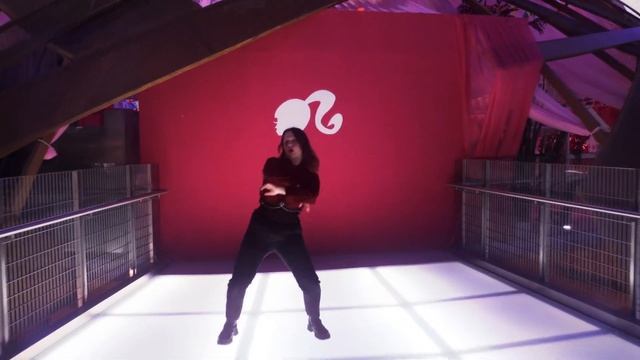 [ K-POP IN PUBLIC | ONE TAKE ] MISAMO - 'DO NOT TOUCH' (Vampire ver.) dance cover by YARILO смотреть онлайн