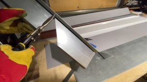 Как сделать аккуратный и безопасный угол отлива своими руками