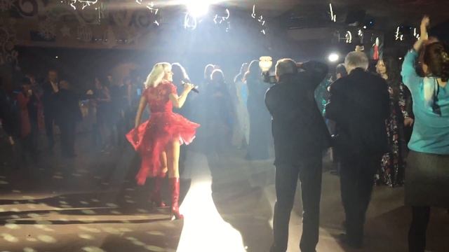 Ведущий АЛЕКСАНДР РИВАС и певица Натали на закрытом корпоративе смотреть онлайн