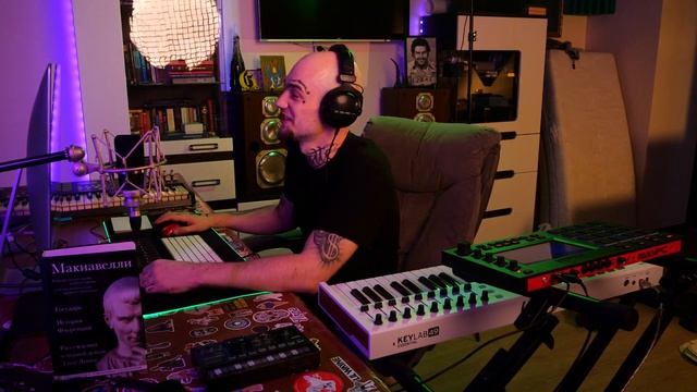 Как сделать Old School Бит в стиле Dr. Dre | Fl Studio 21 | Akai MPC смотреть онлайн