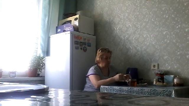За завтраком размышляю... смотреть онлайн