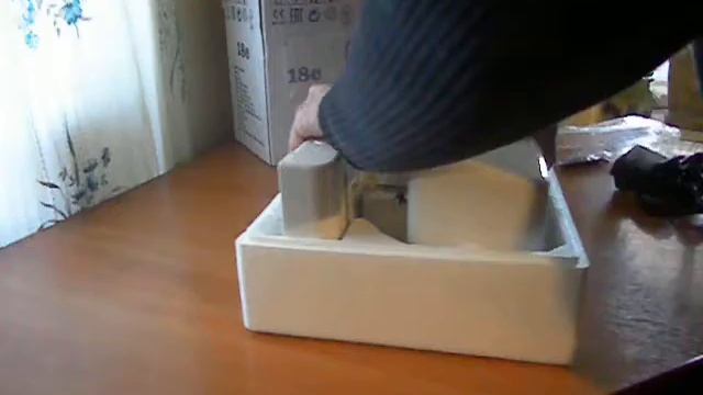 видео распаковка швейной машины JANOME 18 E. смотреть онлайн