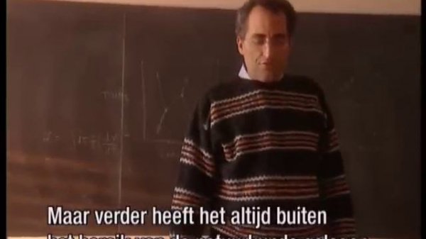 Edward Witten explains The String Theory (2000)