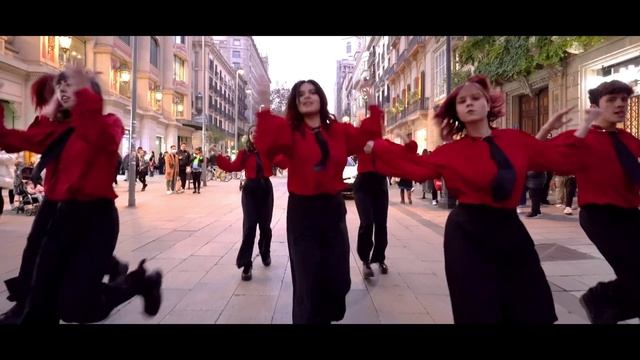 [KPOP IN PUBLIC] ENHYPEN (엔하이픈) - BLESSED-CURSED ONE TAKE DANCE COVER BARCELONA смотреть онлайн