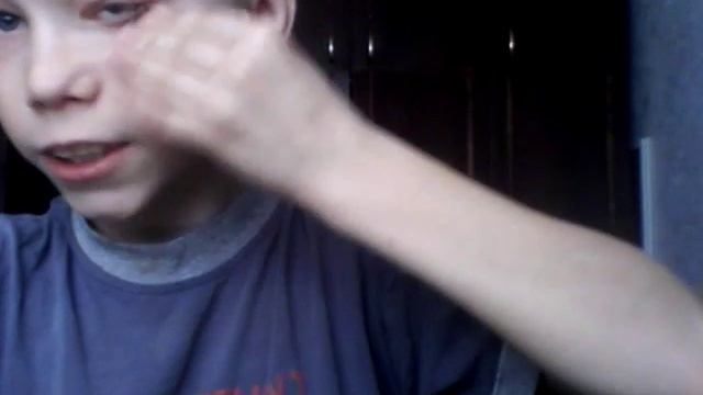 Как прикольнутся сделать фингал под глазом смотреть онлайн