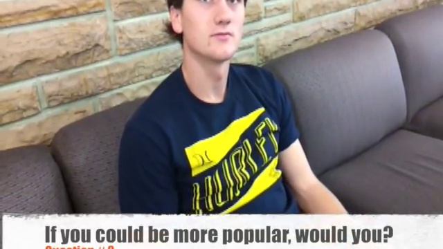 Is popularity in college important? смотреть онлайн