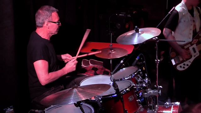 Штык, браунинг, бомба (Владимир Маяковский). ТабаковБэнд