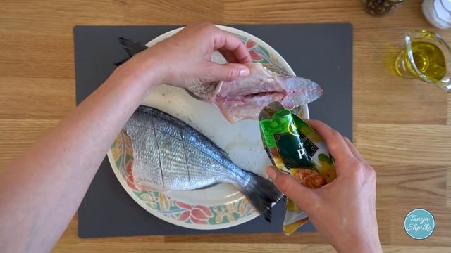 Вкуснейшая Рыба (Дорада) в Духовке | Ужин за 30 минут | Oven Baked Dorada Fish | Tanya Shpilko смотреть онлайн