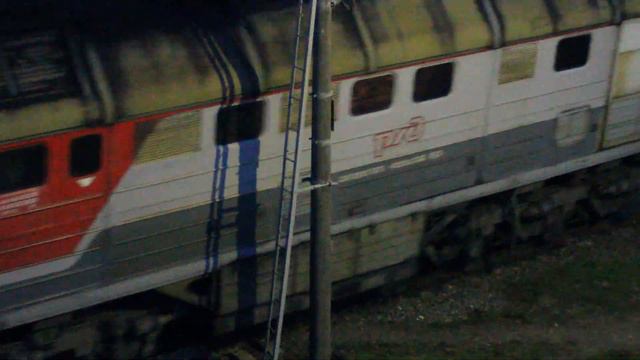 Манёвры тепловоза 2ТЭ116У-0110, перевод ручной стрелки смотреть онлайн