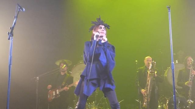 PJ Harvey - A Perfect Day Elise and good byes - Terminal 5, NYC NY 2016-08-16 front row 1080hd смотреть онлайн