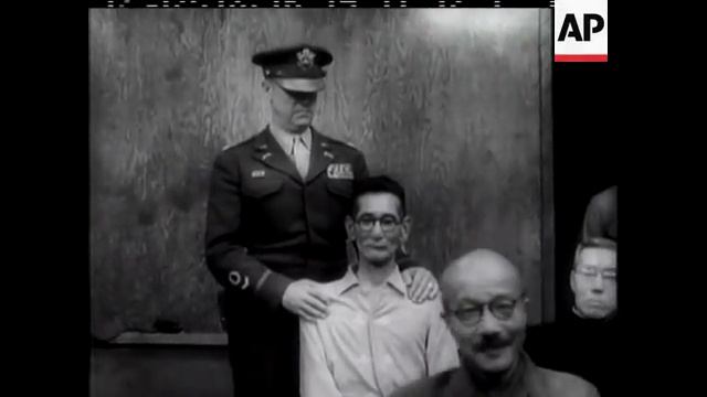 TOJO'S HEAD (BALD) SLAPPED IN COURT смотреть онлайн