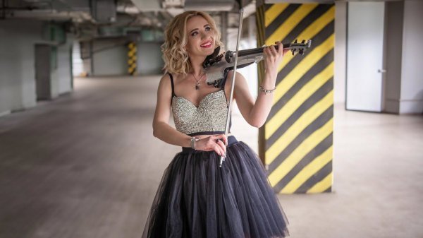 Måneskin «Beggin'», violin cover by Evgeniya Maltseva. Ноты для скрипки и минусовка в описании видео