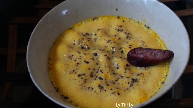 The happiest thing is to enjoy what Ly and her father made (smoked meat) | Cooking смотреть онлайн