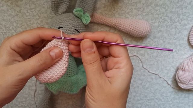 Вяжем зайку Степашку крючком 1 часть смотреть онлайн