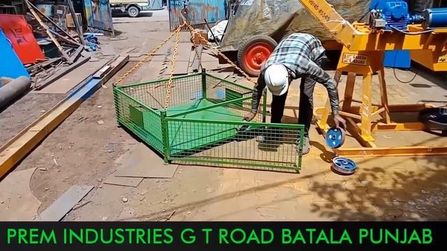 BUILDING MATERIAL LIFTING MACHINE||MINI CRANE||MONKEY CRANE |Hoist смотреть онлайн