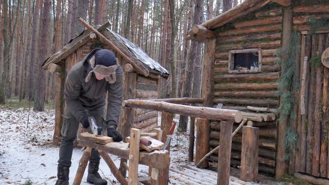 Winter Life in a Off Grid log Cabin in the Wilderness, Ice Storm, A Cozy Homemade Meal | Tiny Home смотреть онлайн