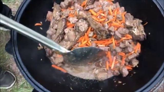 картошка с мясом в казане на костре смотреть онлайн