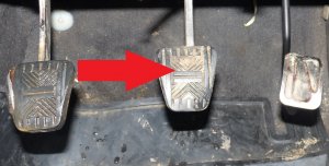 ЕСЛИ СЛЫШНО ШИПЕНИЕ ПРИ НАЖАТИИ НА ТОРМОЗ? Плавают ОБОРОТЫ? ТРОИТ и ГЛОХНЕТ двигатель?