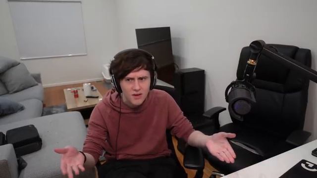 I bribe a Roblox SCP admin and he got banned смотреть онлайн