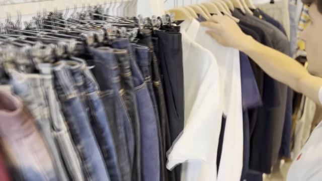 Секонд хенд в Испании | Что можно взять на завозе в Мадриде? | Влог |  Stussy, Stone Island, Gucci