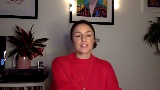 How To Choose Your Online Yoga Course Topic смотреть онлайн