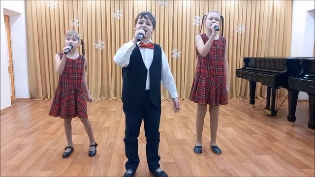 Музыка и слова Л.Вихревой 