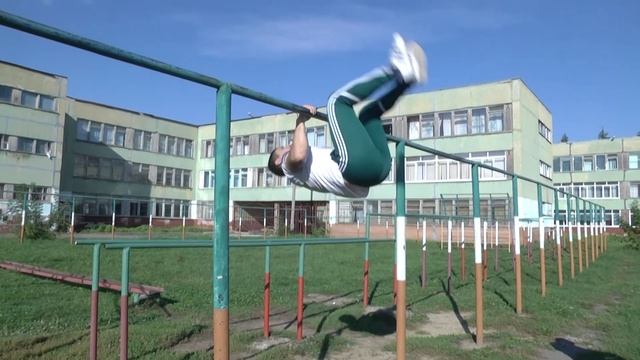 Выпускной 11 класс. Урок физкультуры 2017г смотреть онлайн