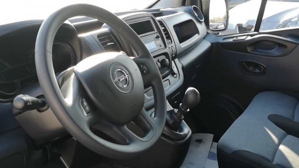 Opel Vivaro (2017) - Autosalone Passion Car