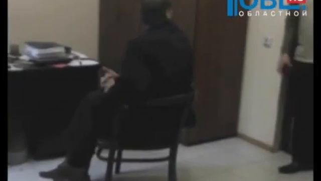 ФСБ предоставила видео подкупа полицейского бизнесменом из Озерска смотреть онлайн