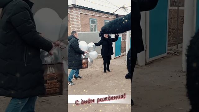 ИПАТОВО 🎁 Сюрприз от мамы!!! Артём с днём рождения!!!🎁🎉🤩😍👣🐻❄️🥳 смотреть онлайн