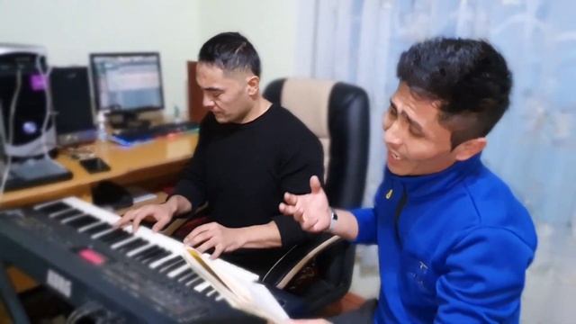 Суруди нав аз Мохсене Даврон дар студия Рамшед Пардаев ба наздики! песня классная! скоро 24.11.2022 смотреть онлайн