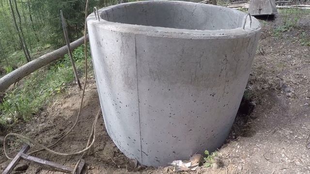 Монолитный колодец. Песок, щебень, камни в воде. Продолжение, опять наткнулись на камень в воде. смотреть онлайн