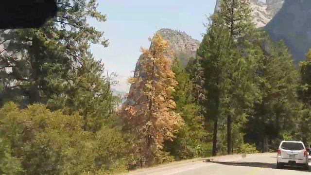 Driving into Yosemite National Park. p. 2 смотреть онлайн