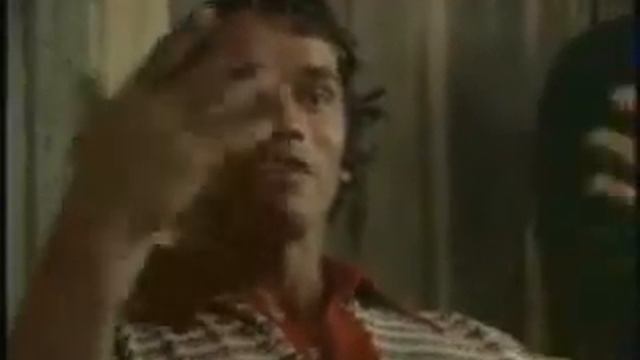 Arnold Coming смотреть онлайн