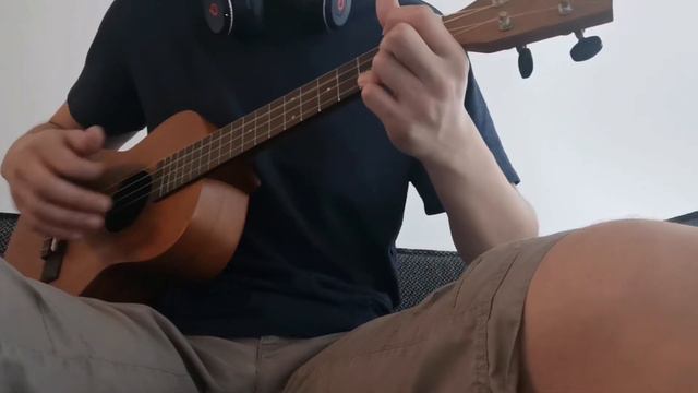 Ed Sheeran- Perfect Ukulele Cover смотреть онлайн