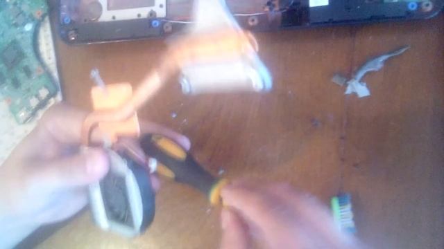 Апгрейд/Прокачка #3. DELL INSPIRON N5010. Разбор и чистка. смотреть онлайн