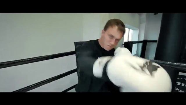 Тони Раут & Иван Рейс-Бэдмен смотреть онлайн