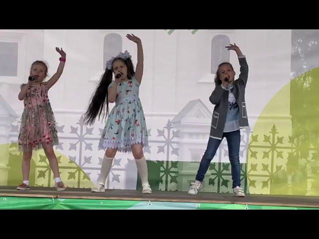 2019.06.01 День защиты детей. 1 класс - "Солнышко смеётся" смотреть онлайн