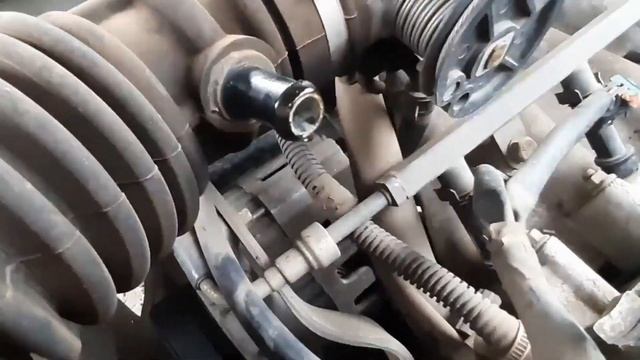 Как прочистить патрубок сапуна на Деу Ланос за три минуты. смотреть онлайн