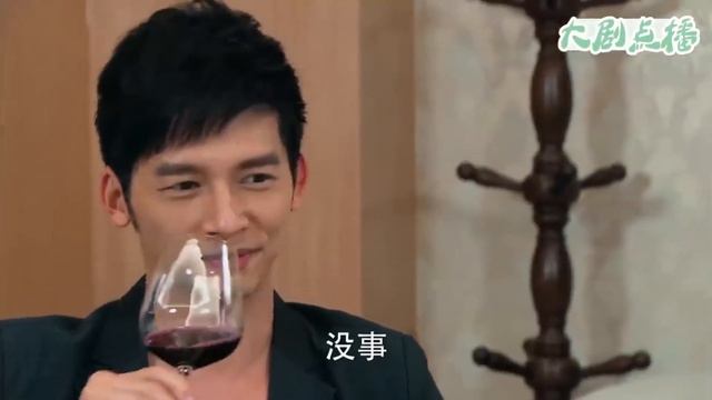 小三高調介紹丈夫，哪料面前的人就是丈夫的前妻，氣氛瞬間緊張！ смотреть онлайн