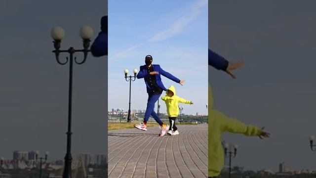 Мальчик Повторил Танец ?? Boom ? смотреть онлайн