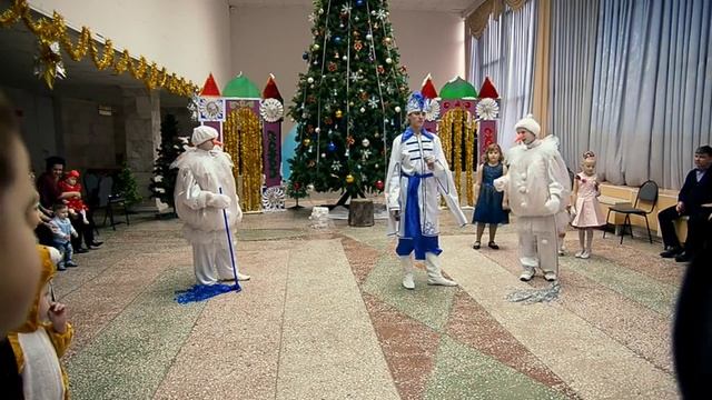 Новогодний утренник в ДК "Строитель" г. Губкин смотреть онлайн