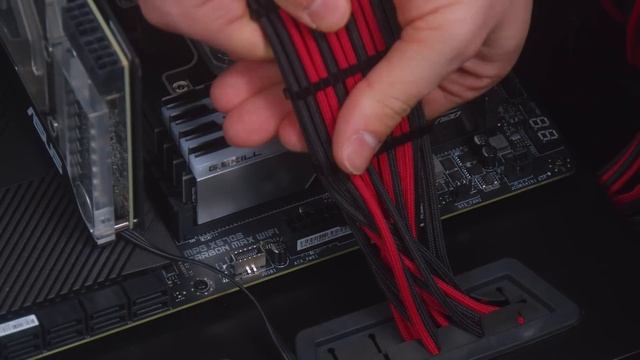 The ULTIMATE $20,000 Desk PC смотреть онлайн
