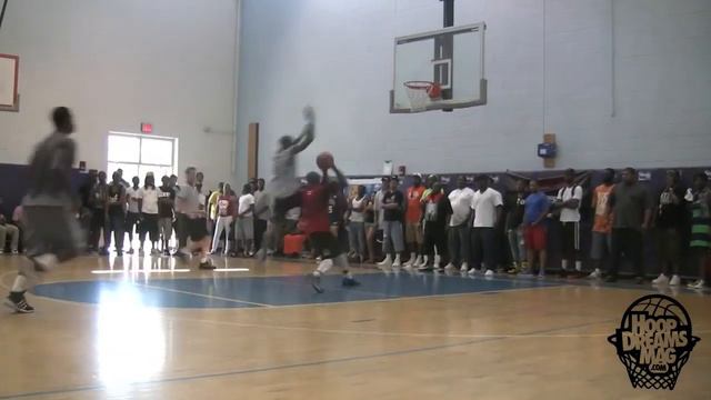 UCONN'S Shabazz Napier and Big Brother "ILL Will" Blalock Put On A Show смотреть онлайн