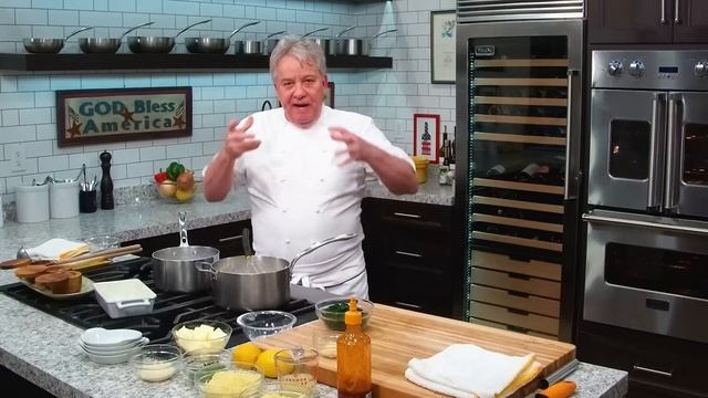 The Best Creamed Spinach I've Ever Made! | Chef Jean-Pierre смотреть онлайн