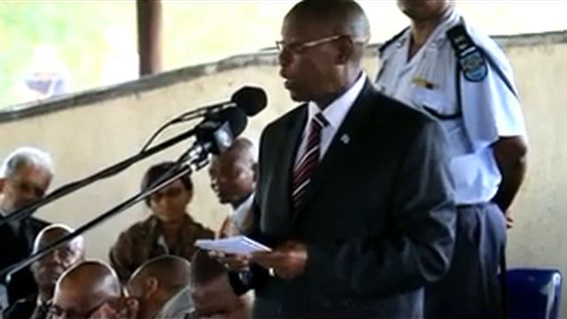 He accused "some people" of singling out Khama and accusing him of refusing with money смотреть онлайн