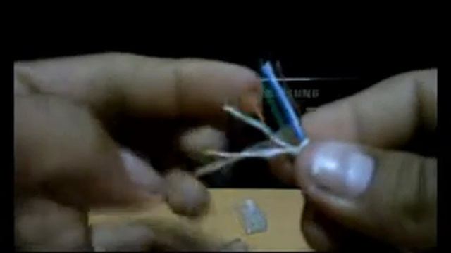 Como ponchar un cable UTP смотреть онлайн