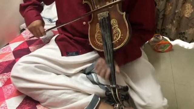 How To Play On Violin | Raveme Maguva