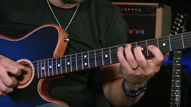A FENDER CRIOU UM VIOLÃO/ GUITARRA?! FENDER ACOUSTASONIC AMERICANA смотреть онлайн