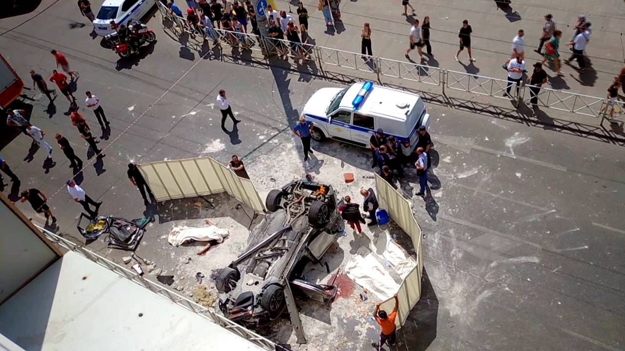 Близкие рассказали о личностях погибших в трагедии у ТРЦ «Галерея» в Краснодаре смотреть онлайн
